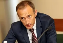 Просветният министър разпореди учениците в Шуменско да учат онлайн