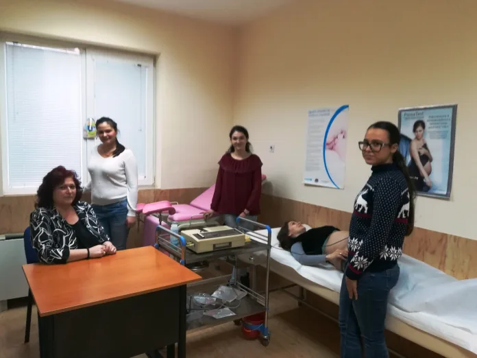dots. teodora evtimova sas studentkite vtori kurs