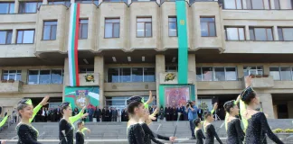 Награди, фестивали и концерти в Деня на Шумен