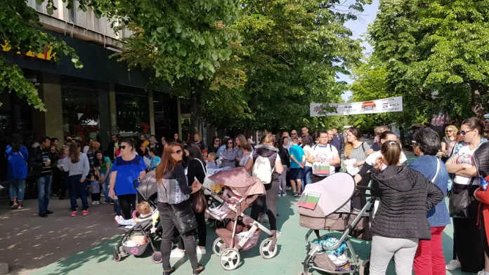 протест майки
