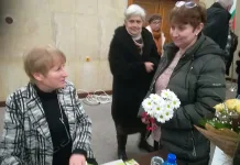 Поетическото дуенде на Роза Боянова пое обратна гравитация