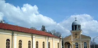 Полиция ще следи за спазването на реда около църквите