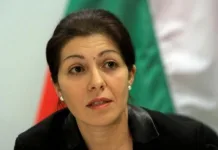 Севделина Арнаудова напуска Министерския съвет