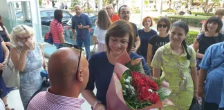 Социалистите във Варна се консолидират зад Корнелия Нинова