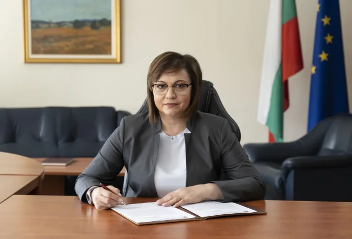 Нинова