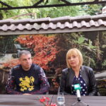 Манолова