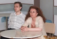 Хроники на здравеопазването: Здравната каса – банката на политическите назначения