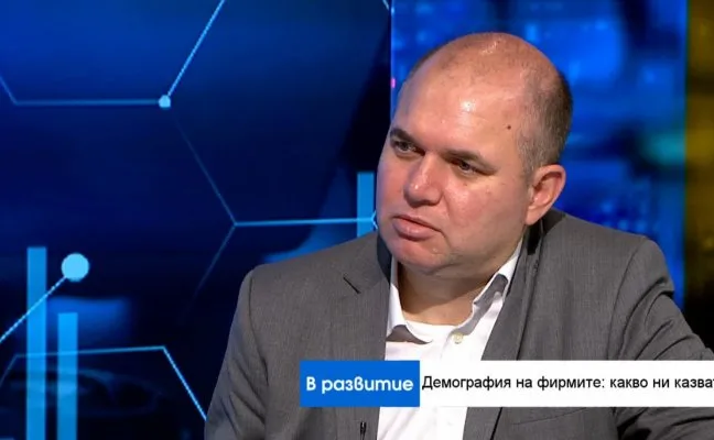 Владислав Панев