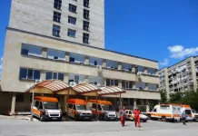 Мотоциклетист и 19-годишна шофьорка пострадаха при две катастрофи