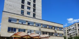 Минута мълчание за починалите медици, кураж за живите в пандемията!