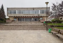 „Можем да съперничим и на градските читалища“. Читалището в Драгоево е живият център на общността
