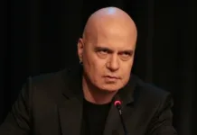 Слави Трифонов обяви, че ще върне мандата за правителство