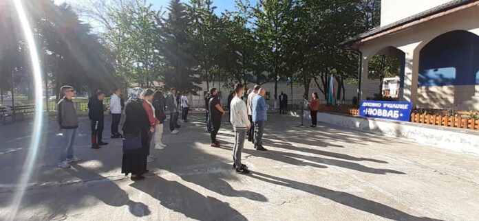 Ученици от Нювваб