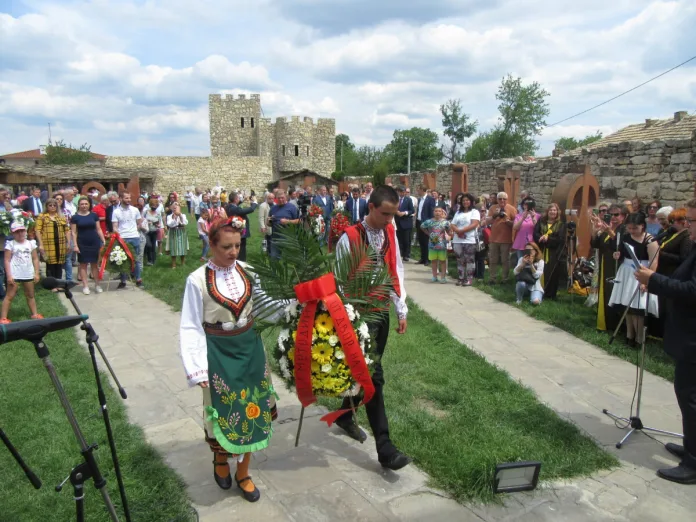 Двор на кирилицата