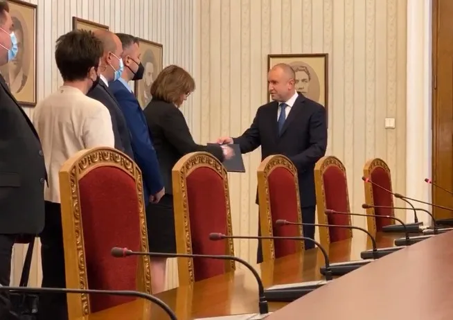 президент - мандат