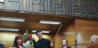 Виртуозът Светлин Русев свири със „Страдивариус“ за шуменци