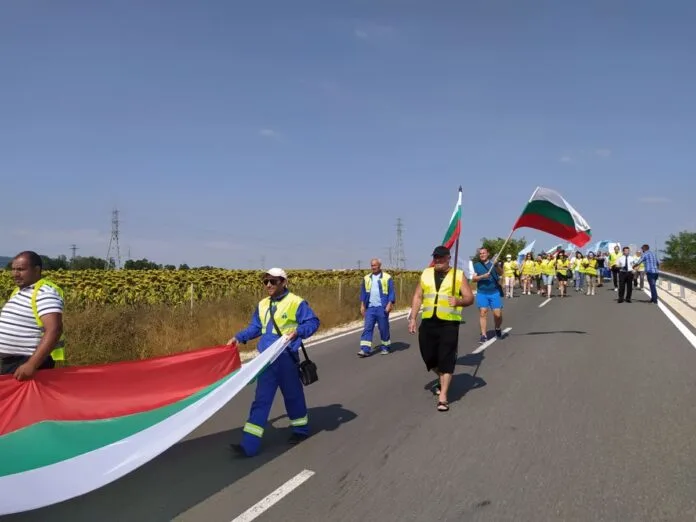 протест - пътни строители