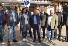 Ген. Атанас Атанасов и Владислав Панев подкрепиха кандидатите на Демократична България в Шумен
