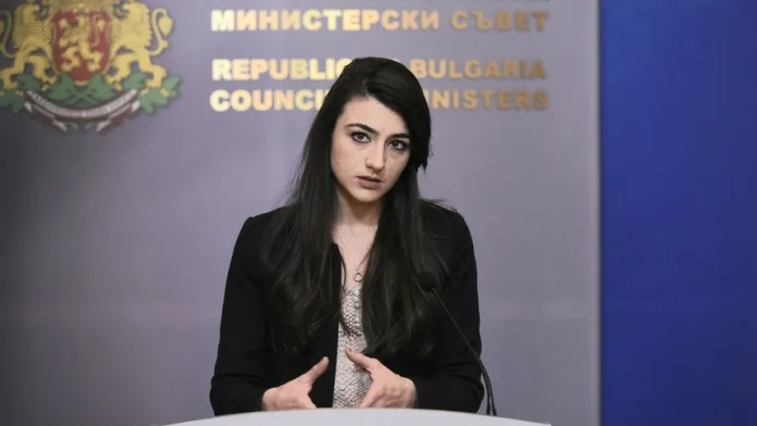 Лена Бориславова
