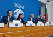 Възраждане представи водачите на листите си