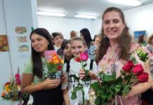Луните на Теменуга Христова в картини с благотворителна кауза