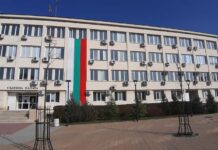 Осъдиха двама, откраднали кола и катастрофирали с нея