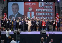 Ние сме номер 1! БСП откри предизборната си кампания в препълнената зала „Арена Шумен“  