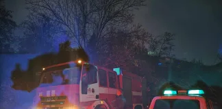 Двама загинали след днешната буря