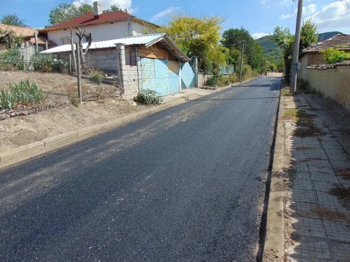 асфалт села