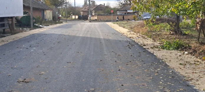 Пет могили