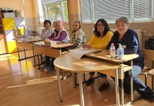 В Каолиново и Венец масово гласуват с хартиени бюлетини