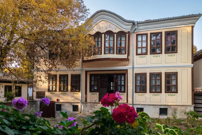 Среброва къща