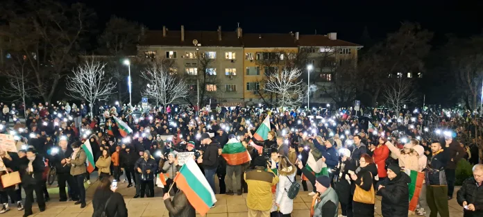 протест