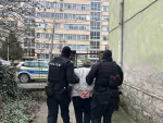 арести