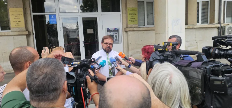 Повдигнаха 4 обвинения на Асен Симеонов