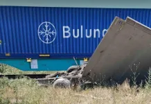 Влак блъсна камион край с. Златна нива, няма пострадали