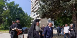 Започна изграждането на нов православен храм в квартал „Добруджа“