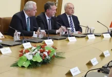 550 000 социално слаби ще получат еднократно по 50 евро заради скъпите горива